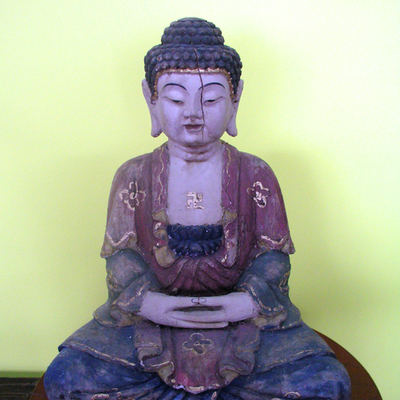 Diosa de madera es una antiguedad