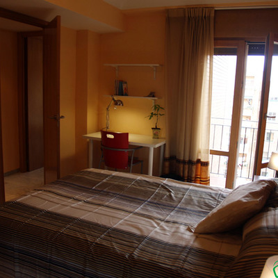 Diseño del espacio interior del dormitorio con terraza en Zaragoza