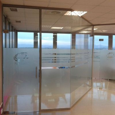 division de oficina serie A52P de Laminex