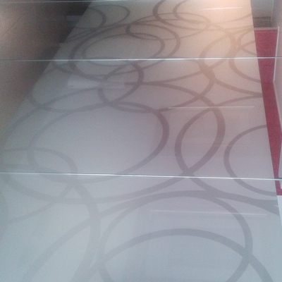 Divisoria cristal con laminar y vinilo impreso