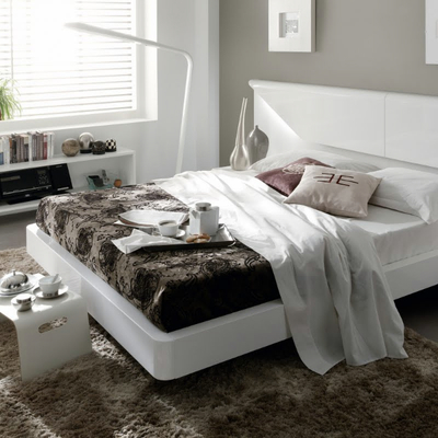 dormitorio moderno en blanco