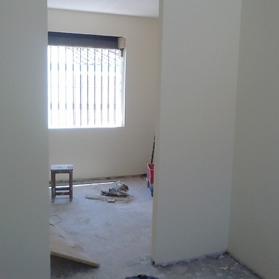 Revestimiento de paramentos verticales (Perleska)