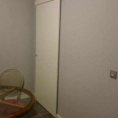 puerta corredera por fuera