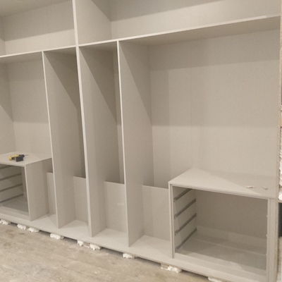 Interior de armario lino cancung en período de fabricación