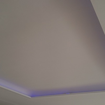 techo estrellado pintado en blanco