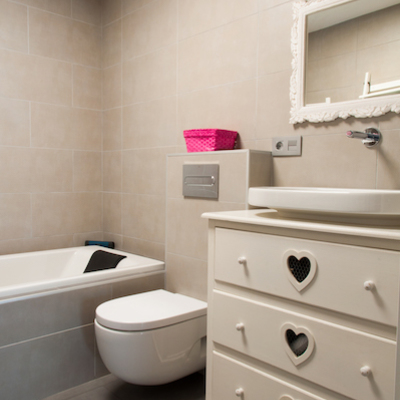 UN BANY AMB TOC ROMÀNTIC