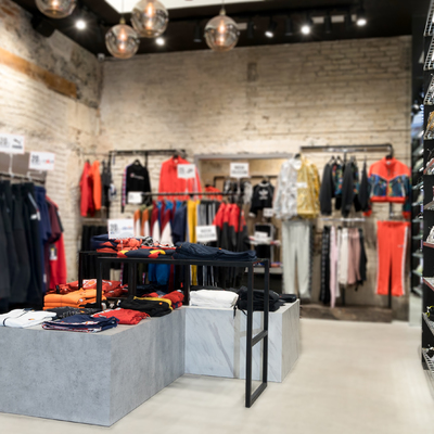 Zona completa de expositores