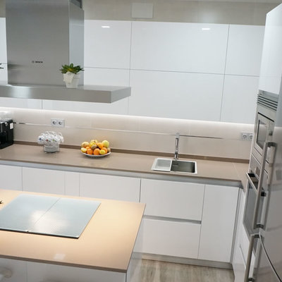 Cocina Lacada en Blanco Brillo