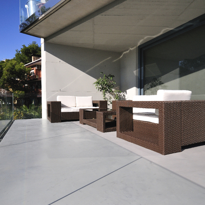 Terraza exterior de microcemento