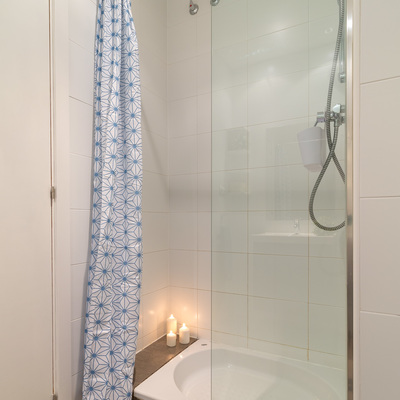 Baño | Dúplex Diagonal Mar | by Carmela Cebrián