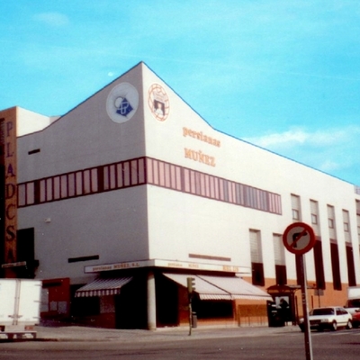Edificio Comercial - Javier Toro Caviedes . Arquitecto