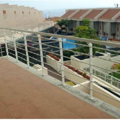 Ejecucion y Mantenimiento de 33 Adosados en Los Gigantes