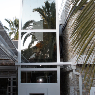 Elevador Autoportante