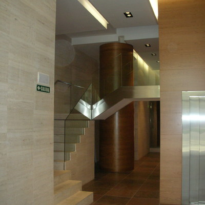 ELIMINACIÓN TOTAL BARRERAS EN AVDA. BAYONA 4 y 6