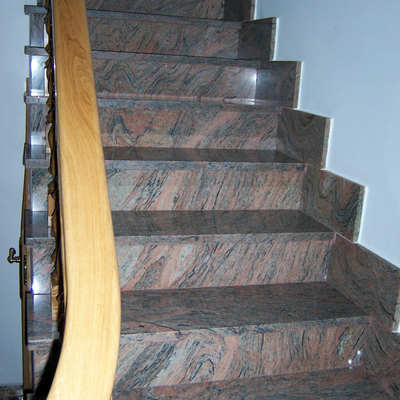 ESCALERA DE GRANITO 