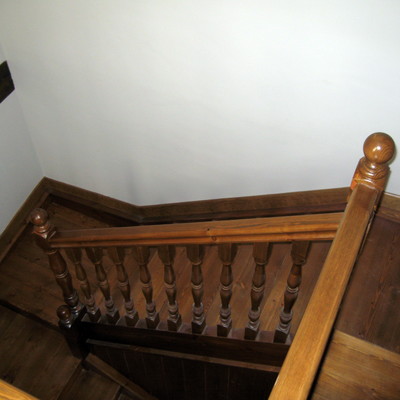 ESCALERA DE MADERA