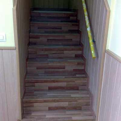 escalera de madera