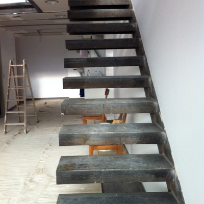 Escalera Metálica Acceso primera Planta Loft en Alcobendas