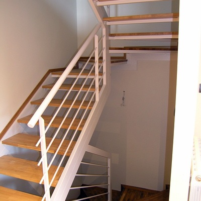 Escaleras acero y madera