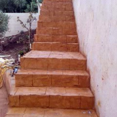 Escalones de hormigón impreso 