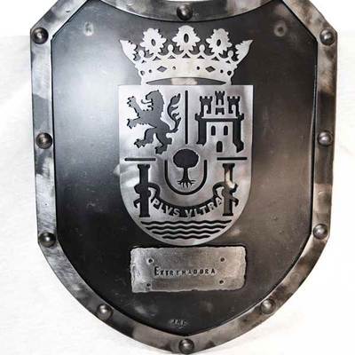 ESCUDO HERÁLDICO EN FORJA REF.12032 ESCUDO EXTREMADURA
