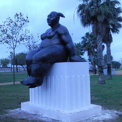 ESTATUA EN CIUDAD