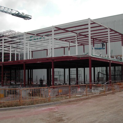 Estructura metálica con pintura intumescente