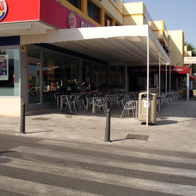 Estructura toldos Burger King