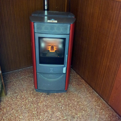 Estufa instalada en bar en Toledo