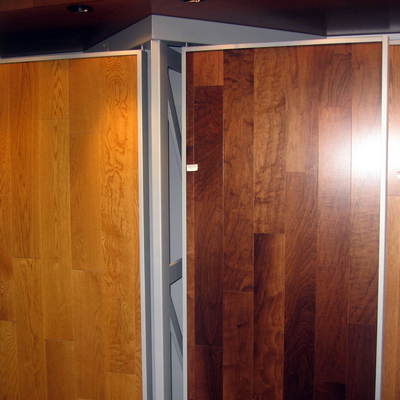 EXPOSITOR TARIMA FLONTANTE