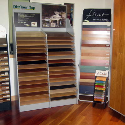 EXPOSITORES VARIAS FIRMAS