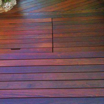 Colocación de tarima exterior