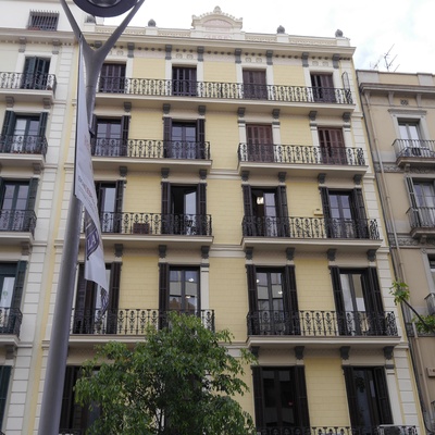 Façana en carrer Provença de barcelona
