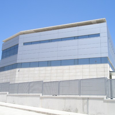 FACHADA DE PANEL COMPOSITE