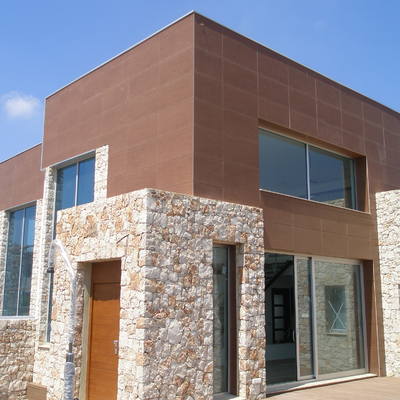 FACHADA DE PANEL FENÓLICO