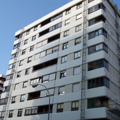 Fachada edificio Pamplona