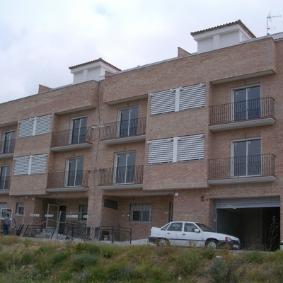 Fachada Principal de Edificio Plurifamiliar de nueva constru