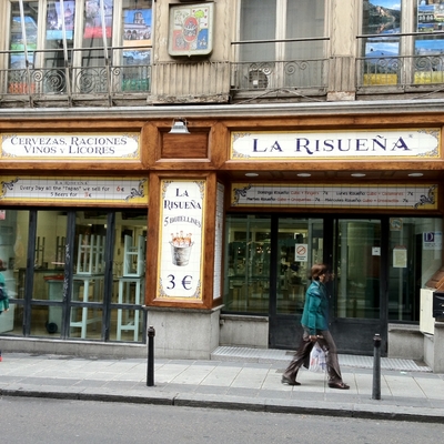 FACHADA RESTAURANTE EN MADRID (LA RISUEÑA)