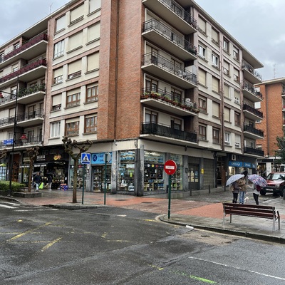 foto tienda y oficinas