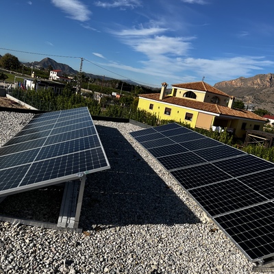 Instalación de pacas solares de 6kw en vivienda unifamiliar