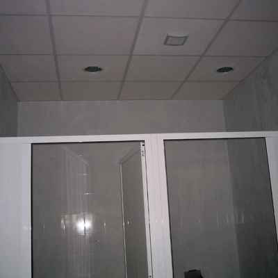 Falso techo con acabado vinilico