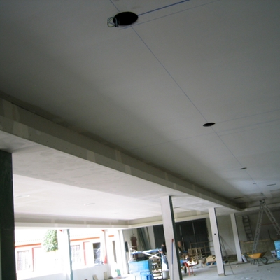 Falso techo continuo y detalle de candileja