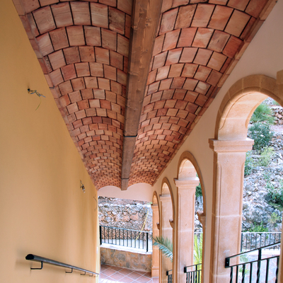 FALSO TECHO EN ESCALERA