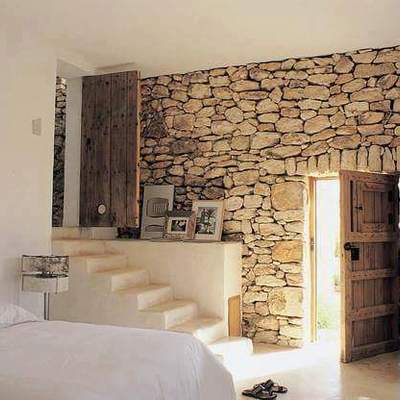 PARED EN PIEDRA NATURAL.