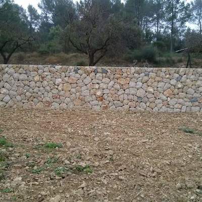 Muro de piedra mallorquina