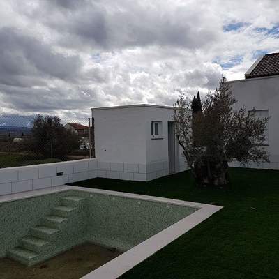 Pintura en caseta piscina 