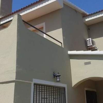 Fachada casa unifamiliar