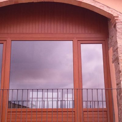 FINESTRA BALCONERA PUNT RODO PVC