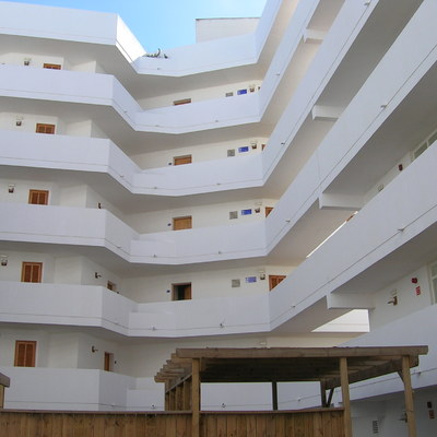 Restauración fachada e instalaciones de fontanería en Hotel Sacoma