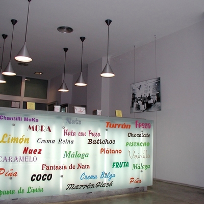 Heladería Los Alicantinos, año 2003